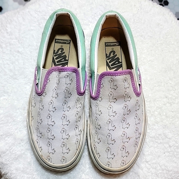 Llama Vans - Picture 2 of 5